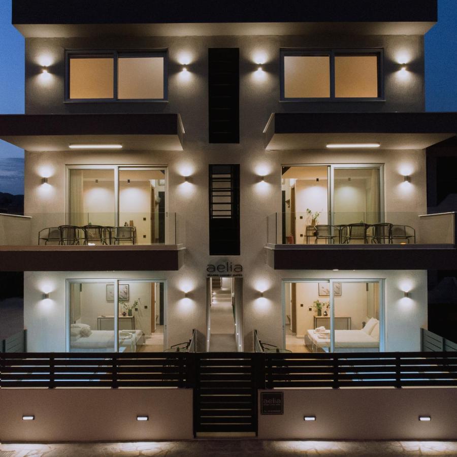 Aelia Seaside Luxury Suites เนอา คาร์วาลี ภายนอก รูปภาพ