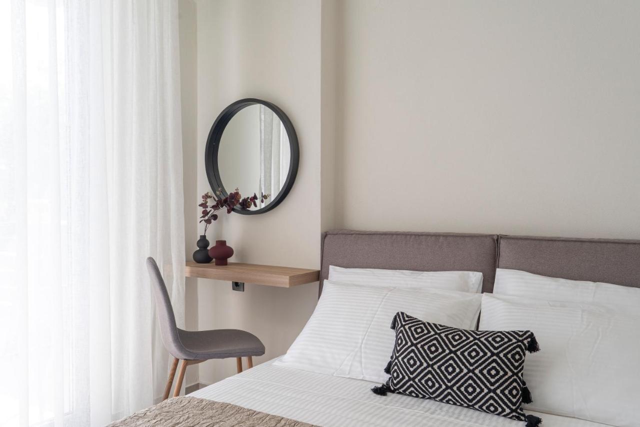 Aelia Seaside Luxury Suites เนอา คาร์วาลี ภายนอก รูปภาพ