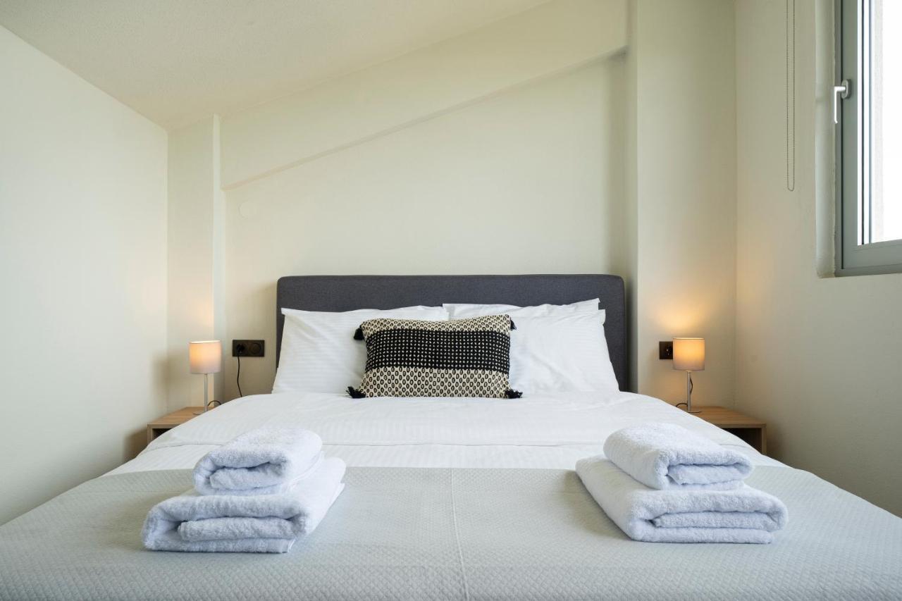 Aelia Seaside Luxury Suites เนอา คาร์วาลี ภายนอก รูปภาพ